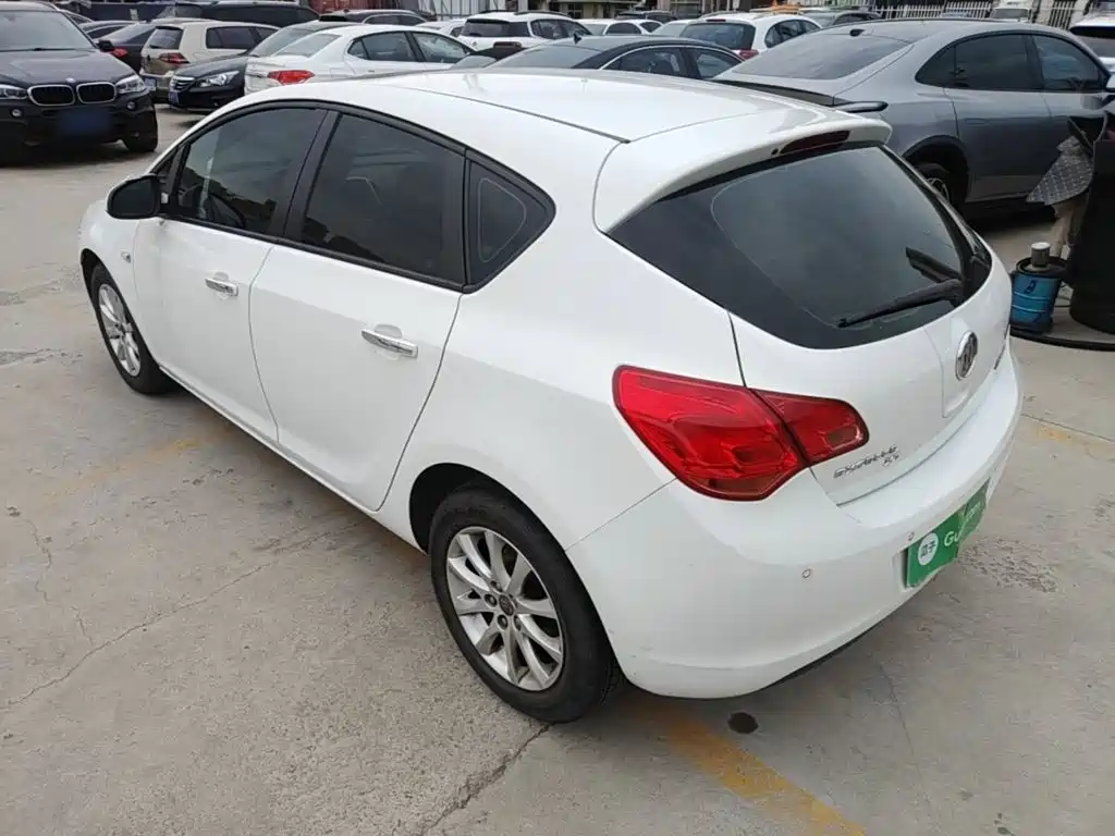 Buick Excelle 2015