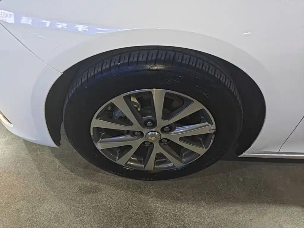 Chevrolet Malibu 2015 — фото 23