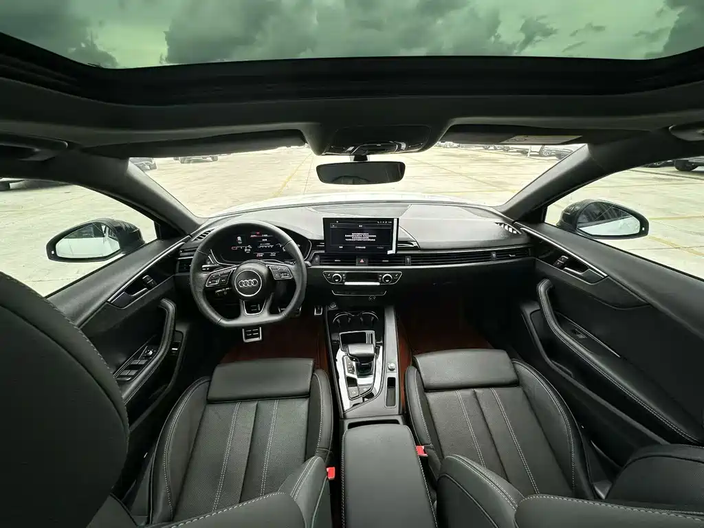 Audi A4L 2024