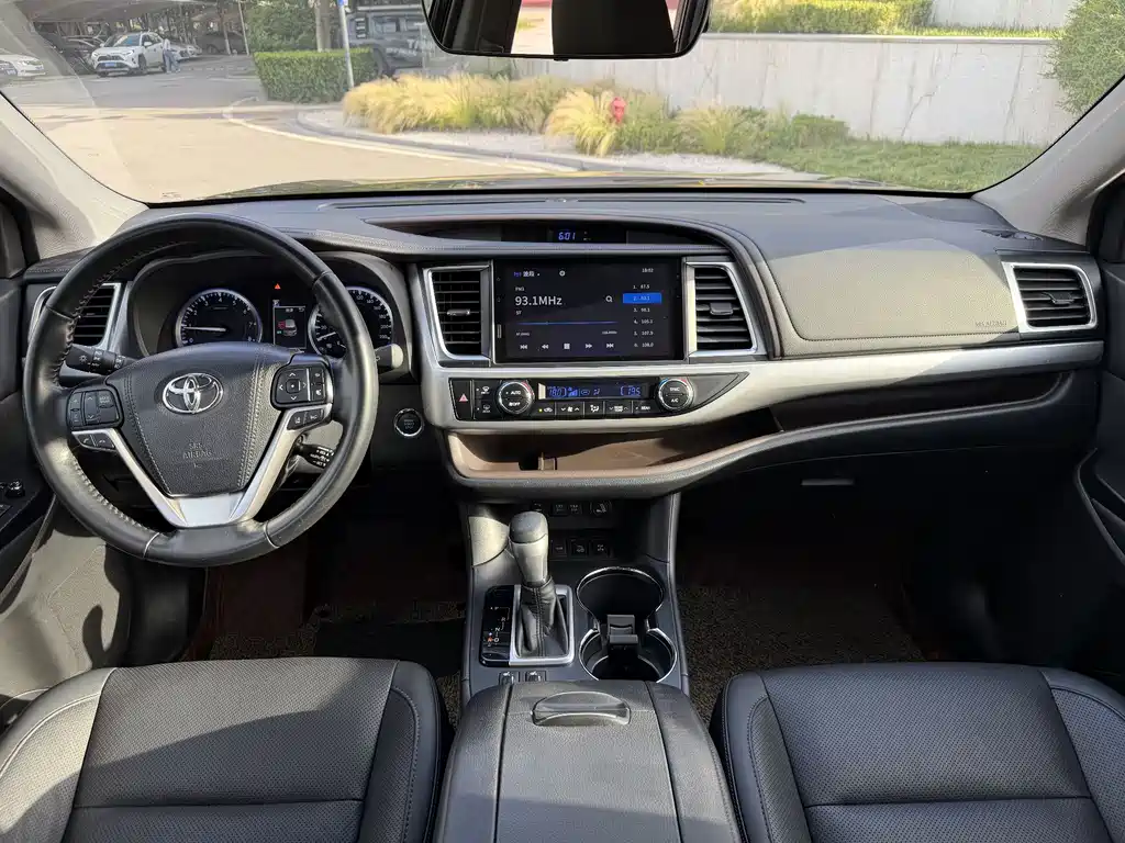 Toyota Highlander 2019 — фото 15