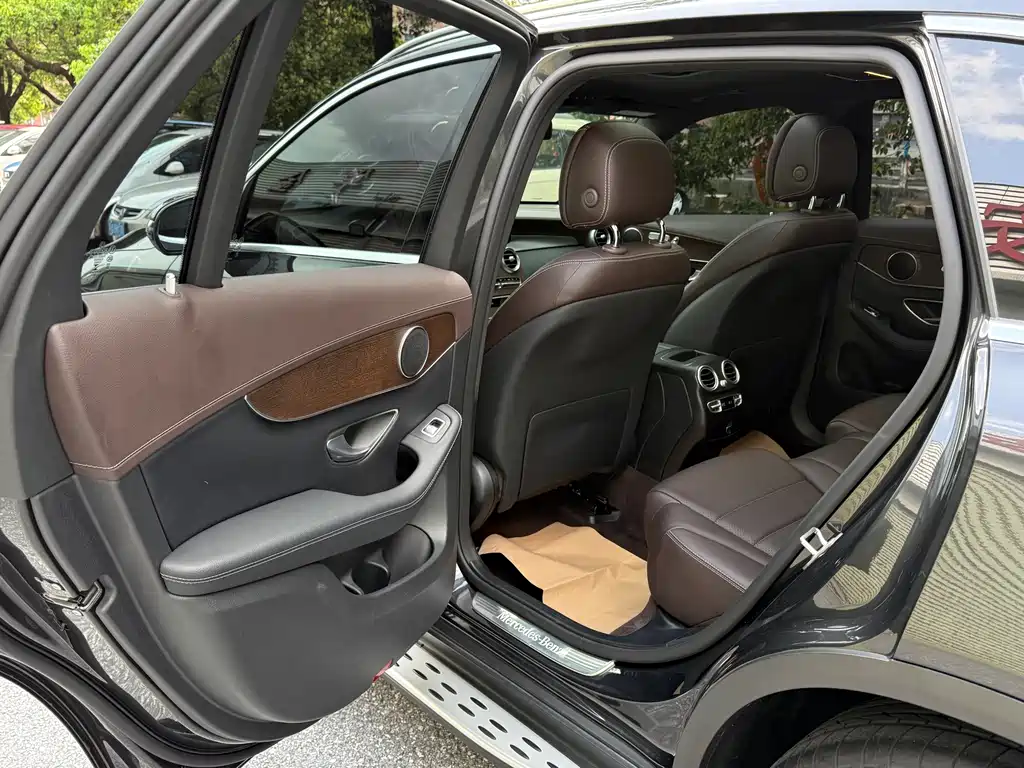 Mercedes-Benz GLC 2022 — фото 18