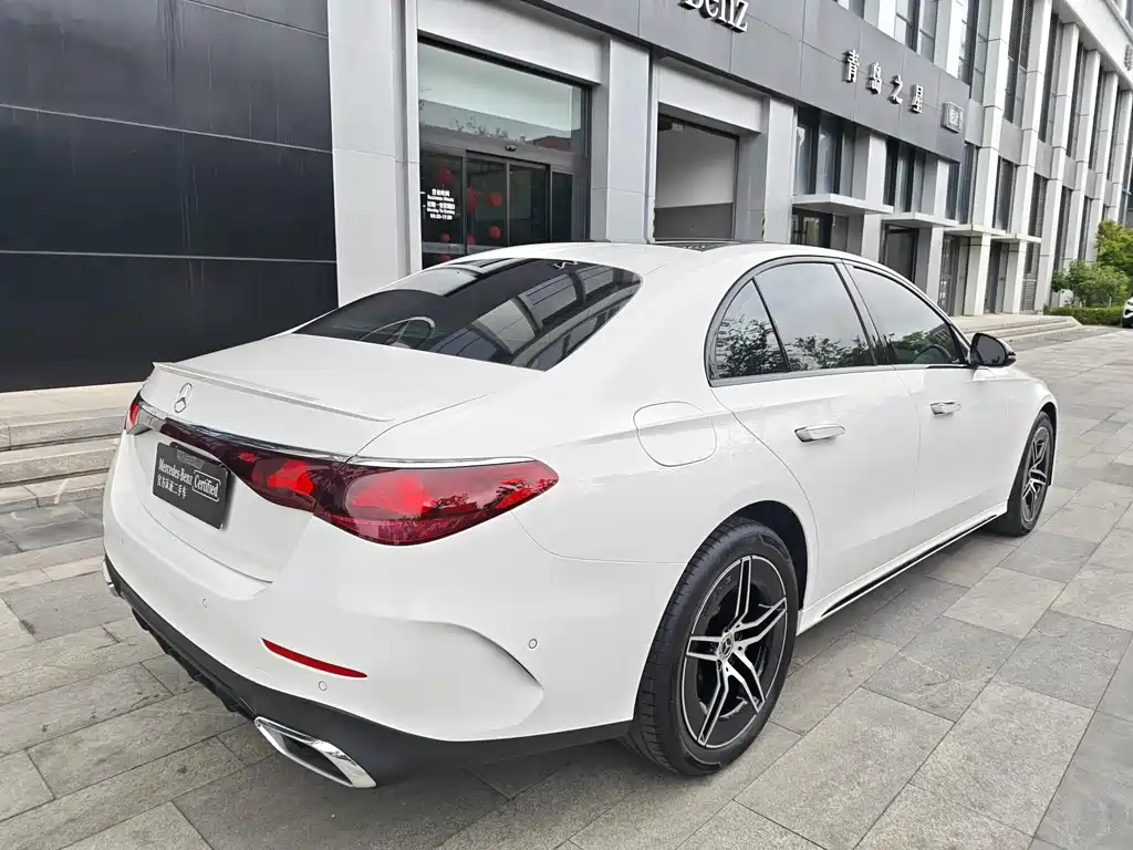 Mercedes-Benz E-Class 2025 — фото 10