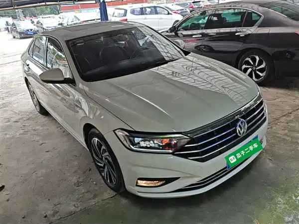 Volkswagen Sagitar 2022