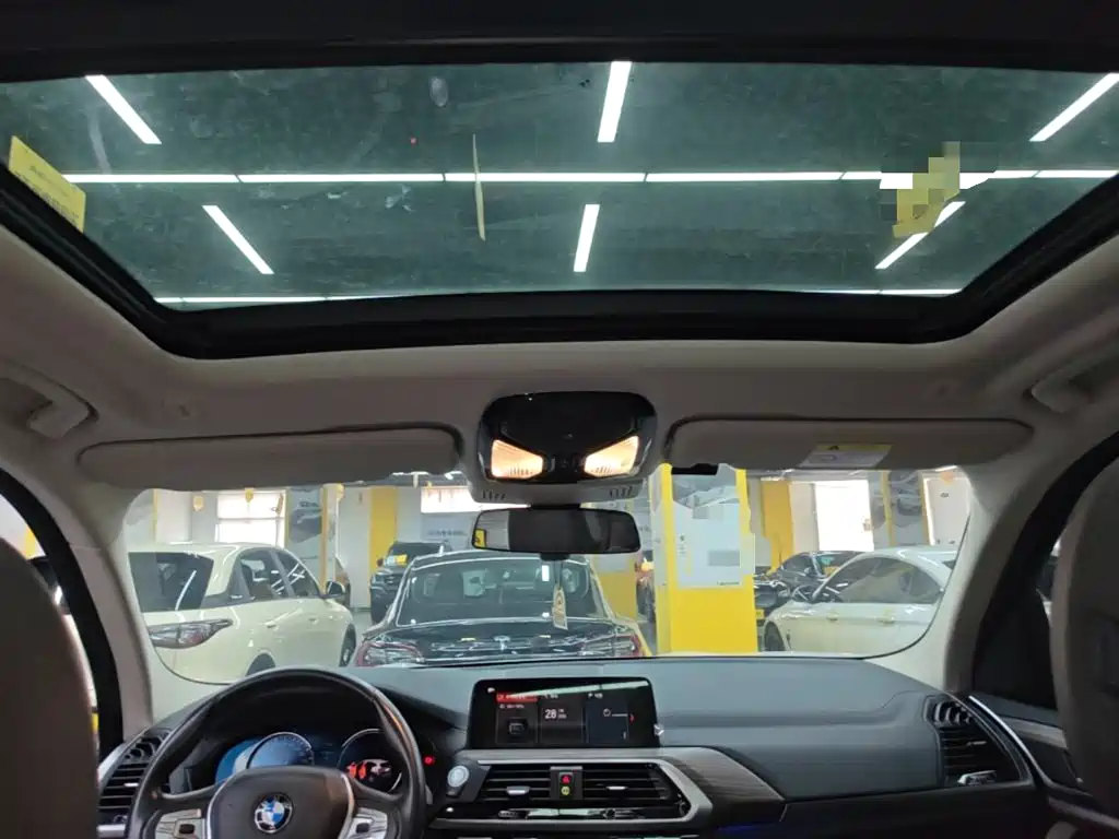 BMW X3 2018 — фото 18