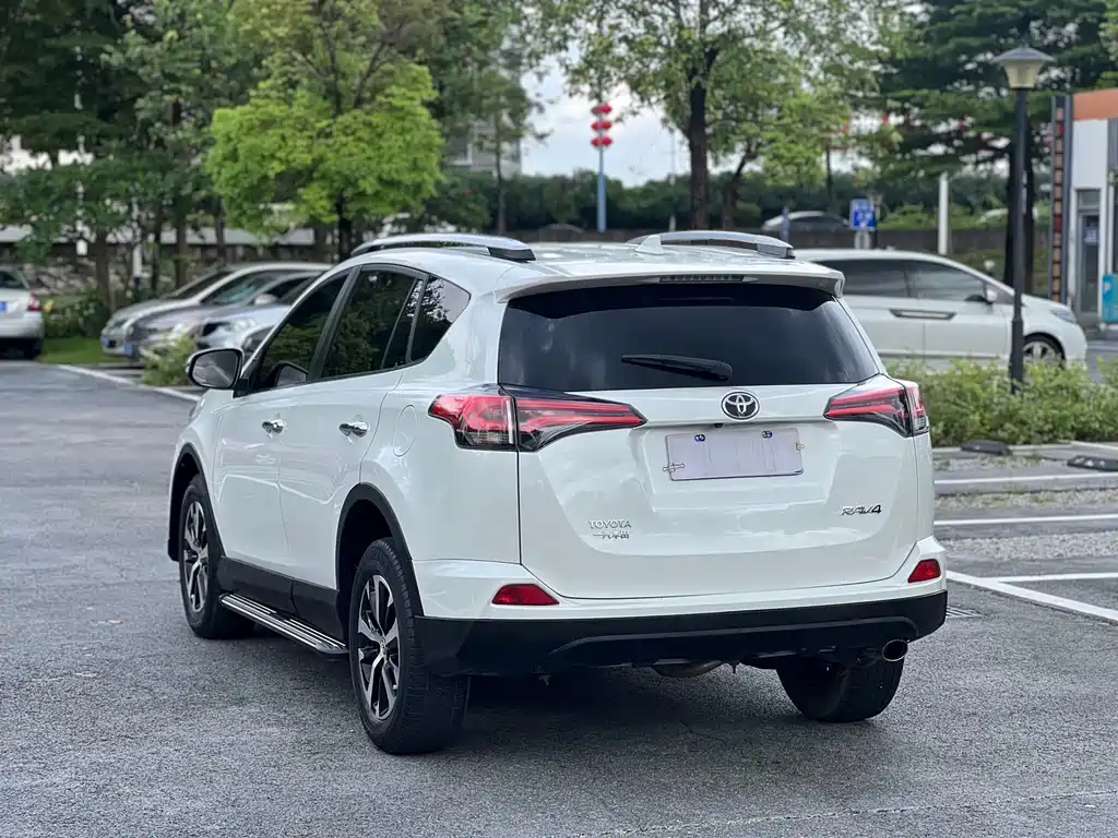Toyota RAV4 2019