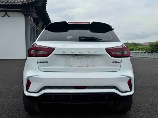 Geely Vision X3 2021