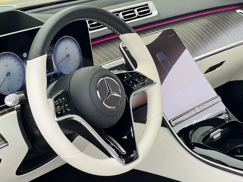 Mercedes-Benz Maybach S-Class 2023 — фото 16