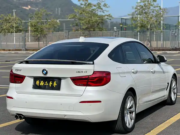 BMW 3 Series GT 2018