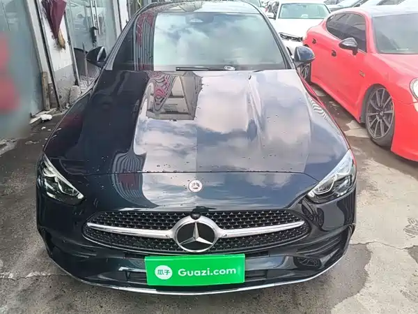 Mercedes-Benz C-Class 2024