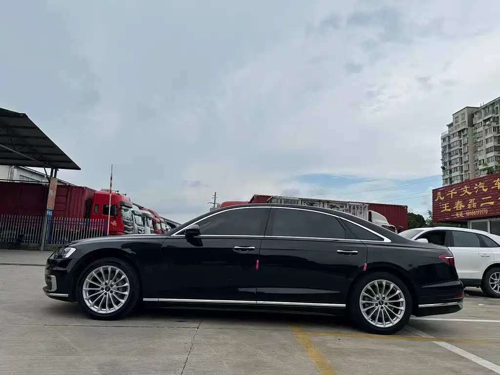 Audi A8 2022