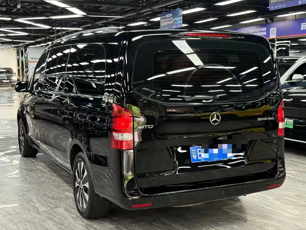 Mercedes-Benz Vito 2022 — фото 13