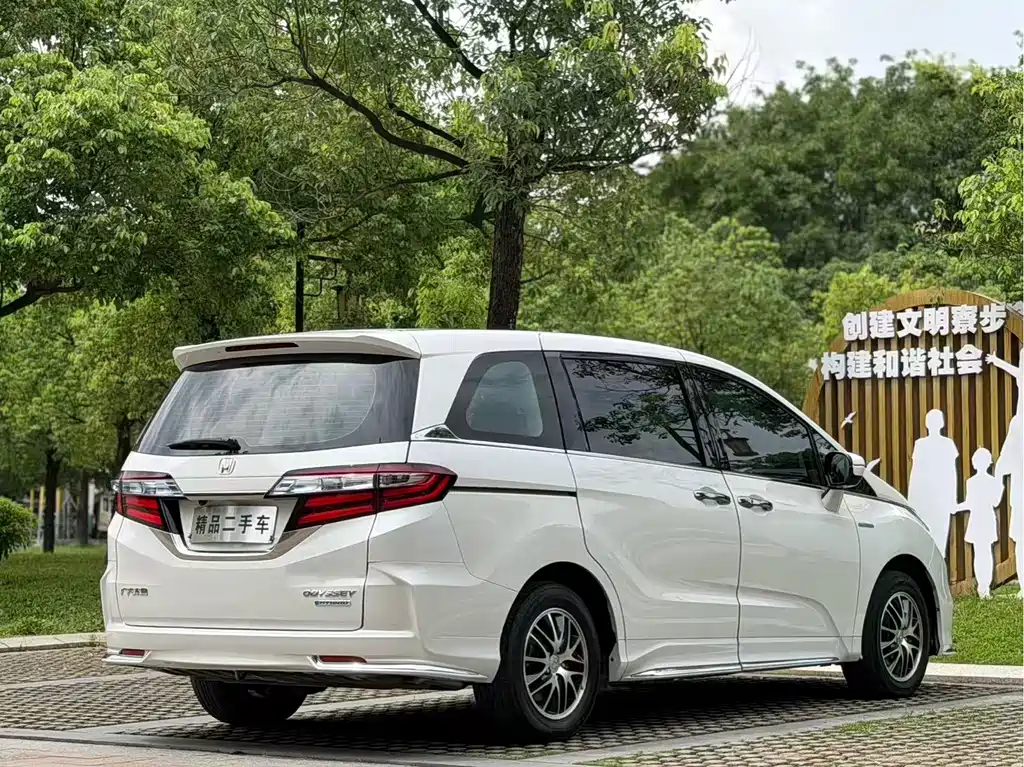 Honda Odyssey 2021 — фото 16