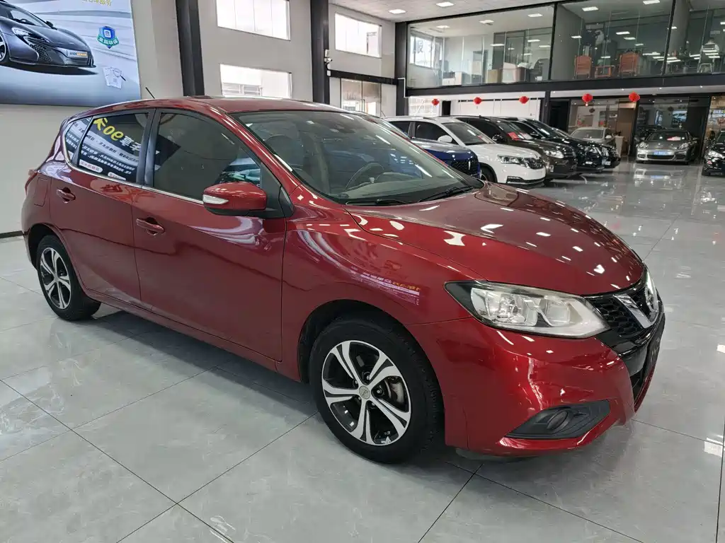 Nissan Tiida 2016
