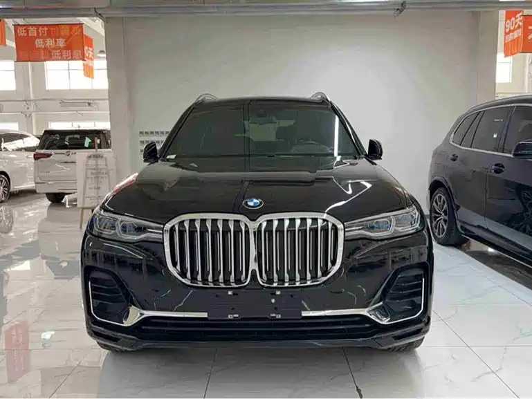 BMW X7 2021 — фото 2