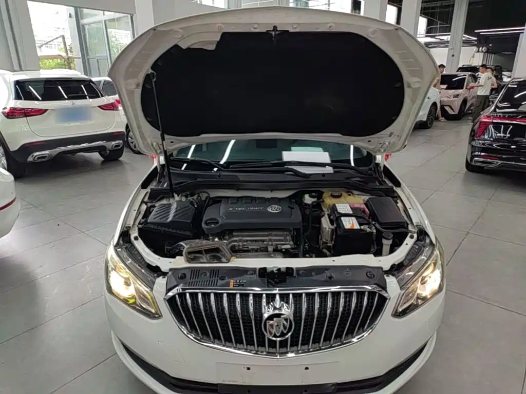 Buick Excelle 2015 — фото 20