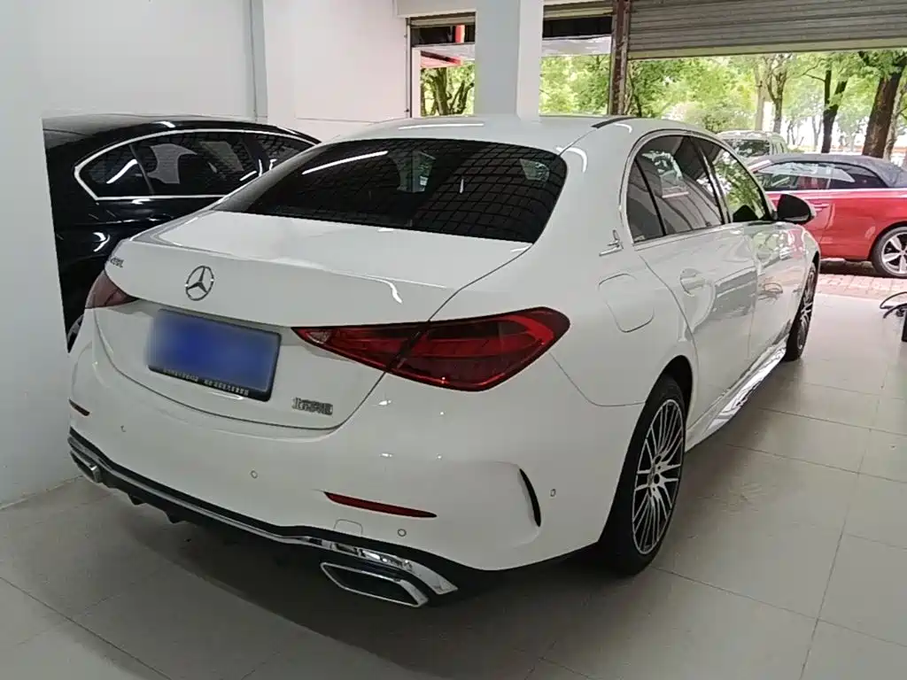 Mercedes-Benz C-Class 2023 — фото 7