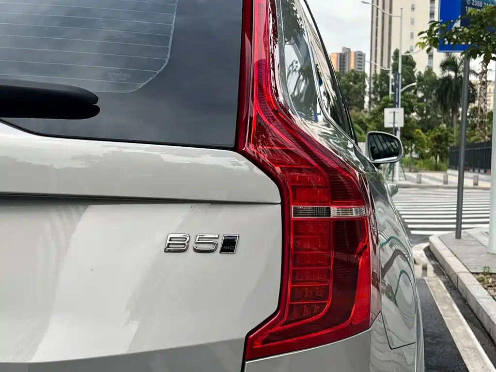 Volvo XC90 2024 — фото 28