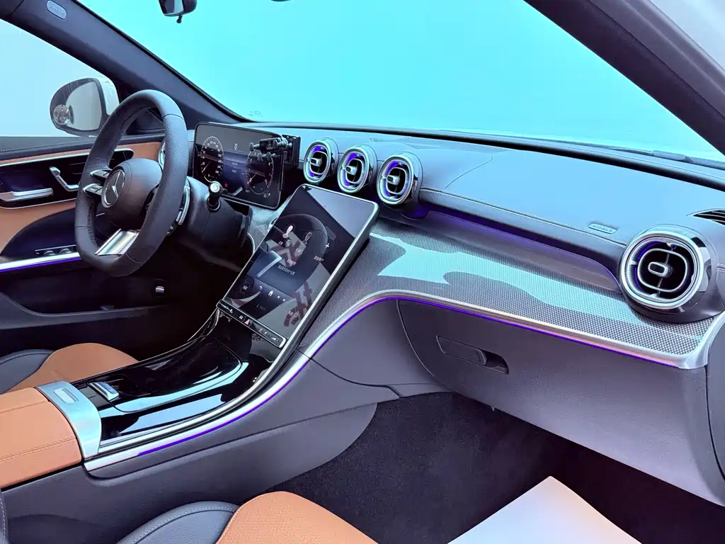 Mercedes-Benz C-Class 2023 — фото 23