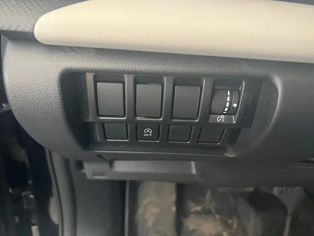 Subaru Forester 2023 — фото 15