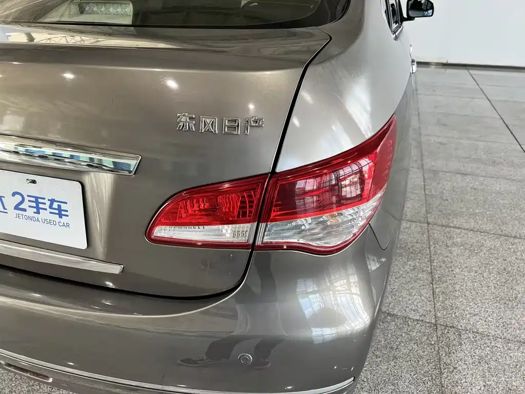 Nissan Sylphy 2013 — фото 27