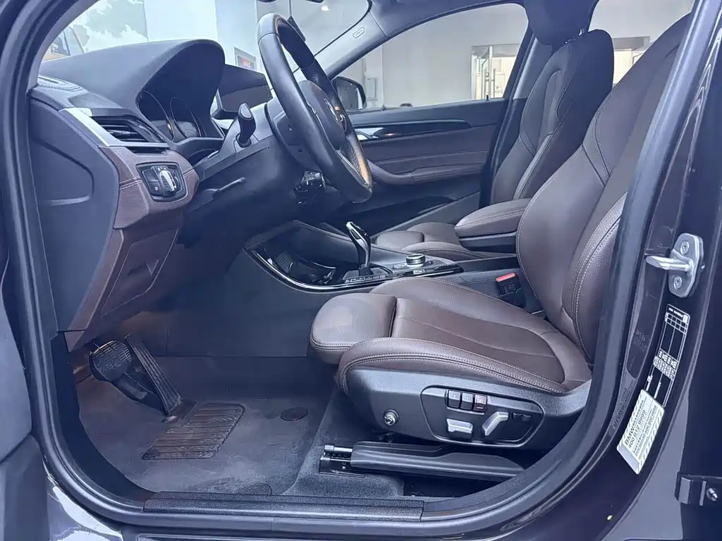 BMW X2 2022 — фото 9