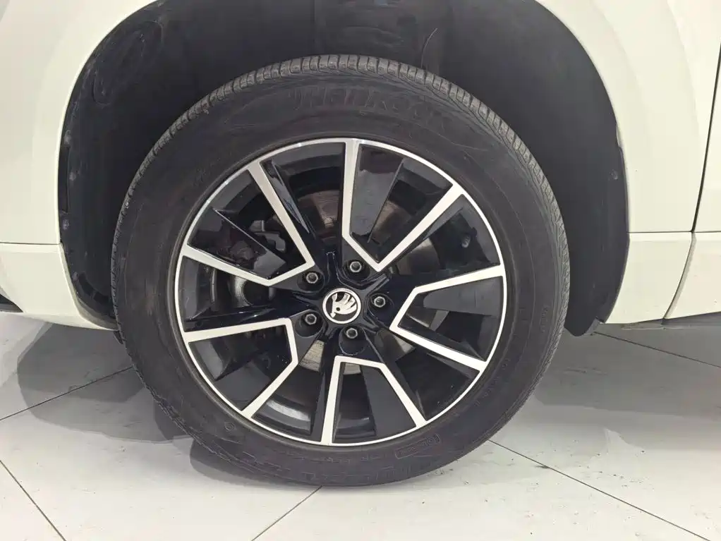Skoda Karoq 2022 — фото 15
