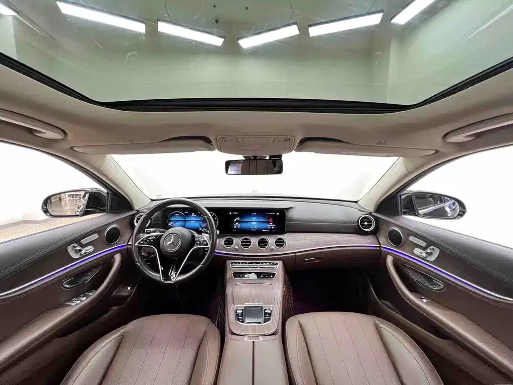 Mercedes-Benz E-Class 2020 — фото 13