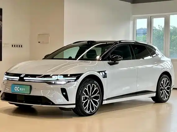 Zeekr 007 GT 2025