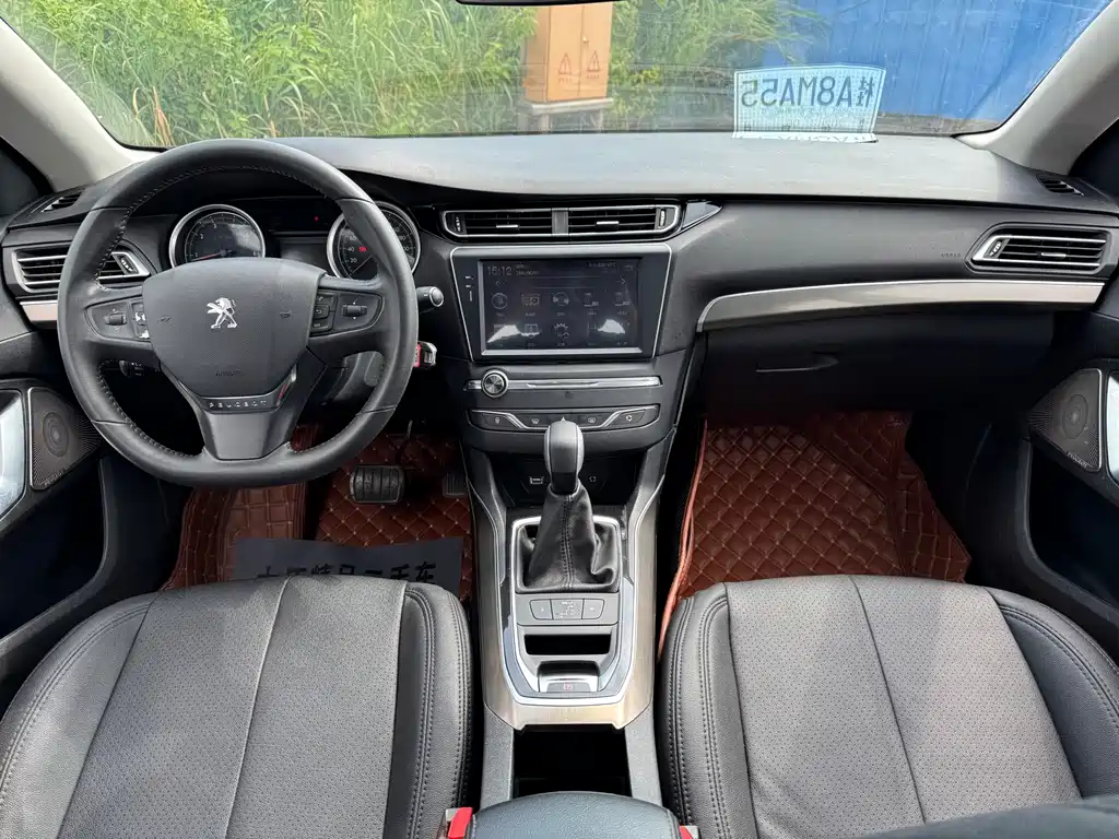 Peugeot 408 2015 — фото 9