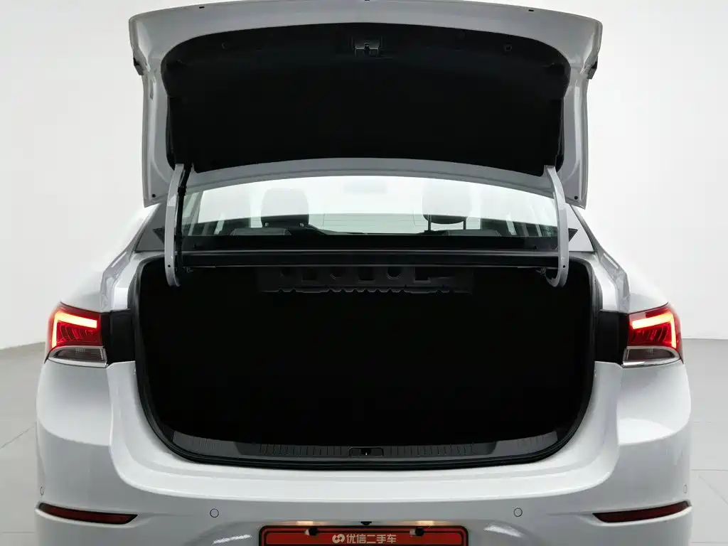 Buick Excelle GT 2021 — фото 16