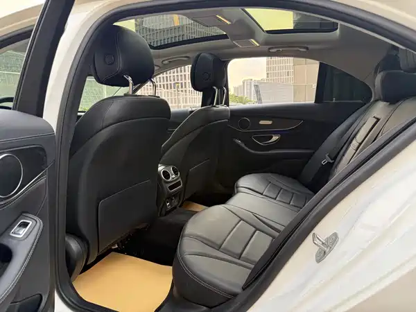 Mercedes-Benz C-Class 2020