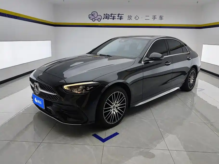 Mercedes-Benz C-Class 2024