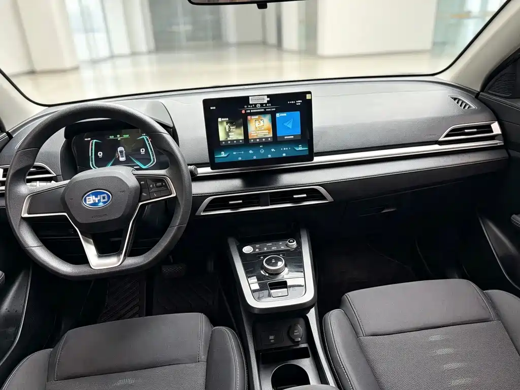 BYD e2 2022