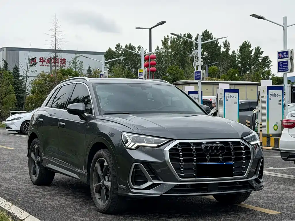 Audi Q3 2021