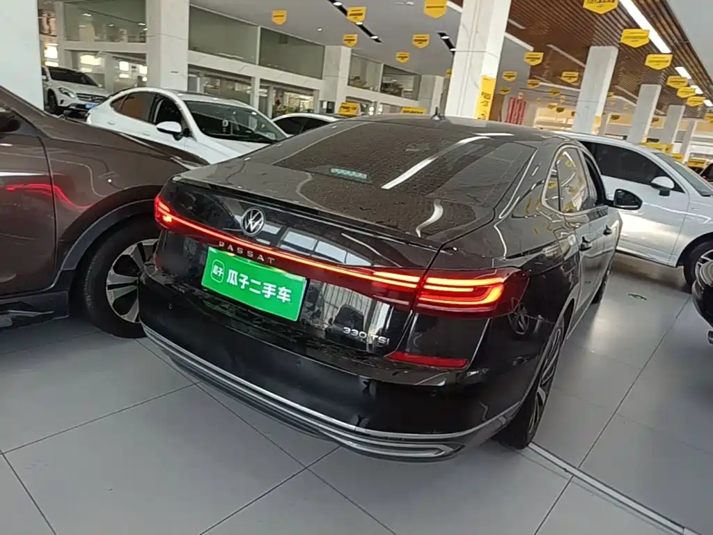 Volkswagen Passat 2024
