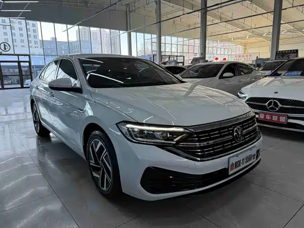 Volkswagen Sagitar 2023