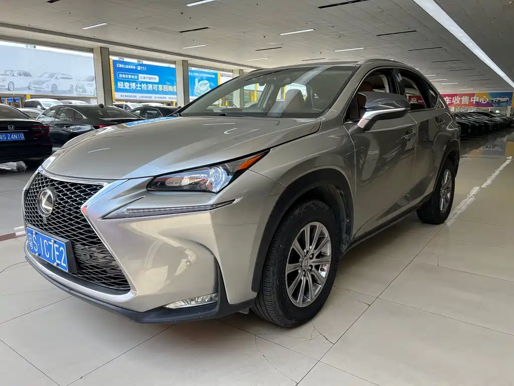 Lexus NX 2017 — фото 1