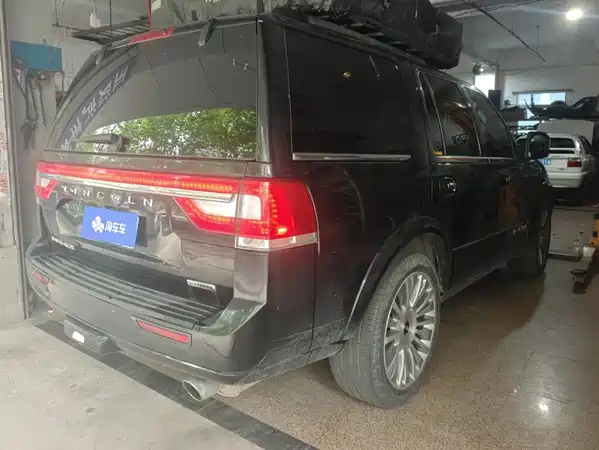 Lincoln Navigator 2017