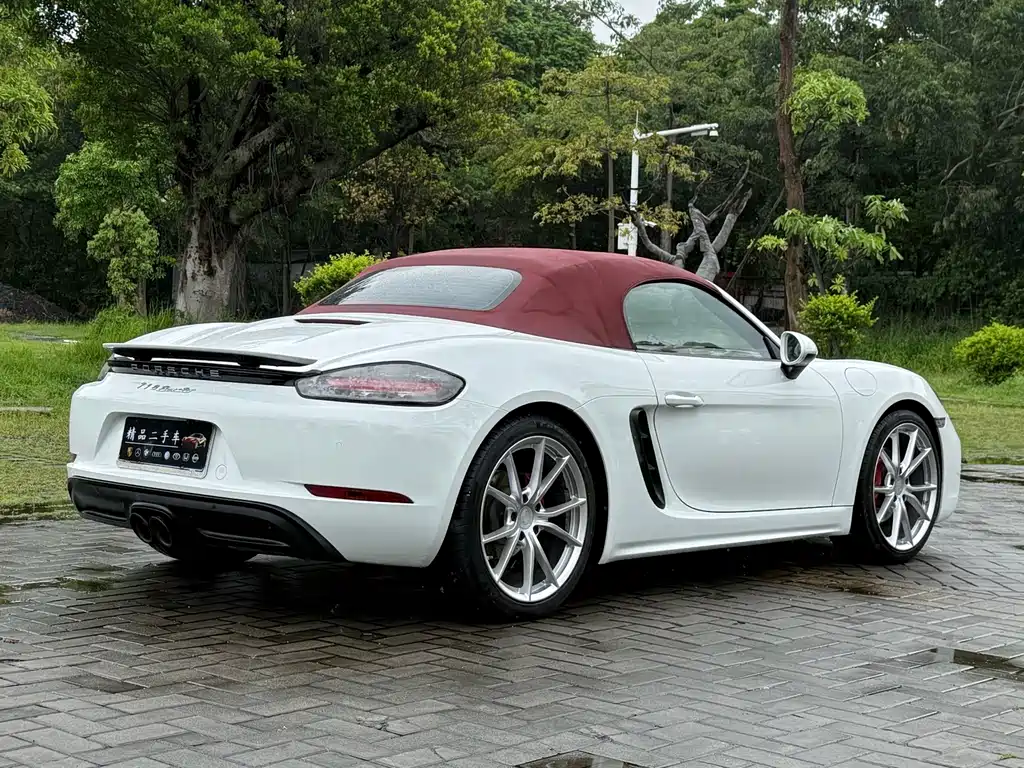 Porsche 718 2021 — фото 10
