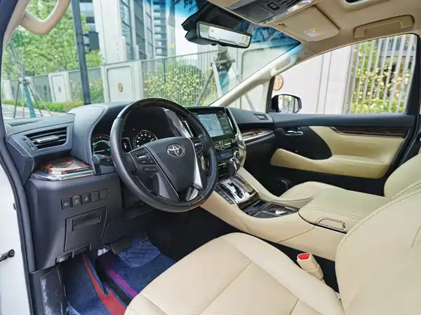 Toyota Alphard 2020