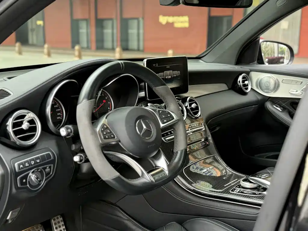 Mercedes-Benz GLC Coupe AMG 2020 — фото 16