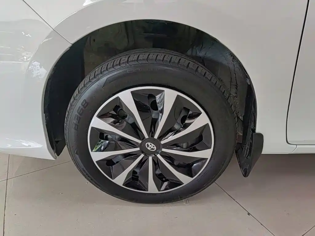 Toyota Vios 2023 — фото 23