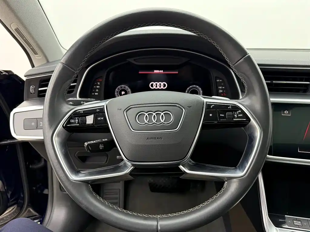 Audi A7L 2024 — фото 10
