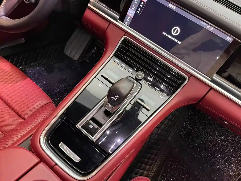 Porsche Panamera 2020 — фото 15