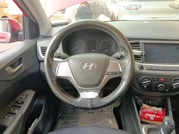 Hyundai Verna 2017
