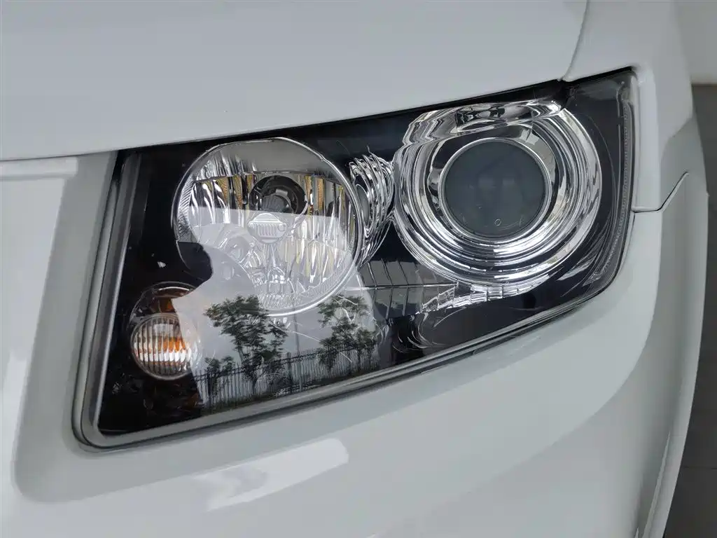 Jeep Compass 2015 — фото 7