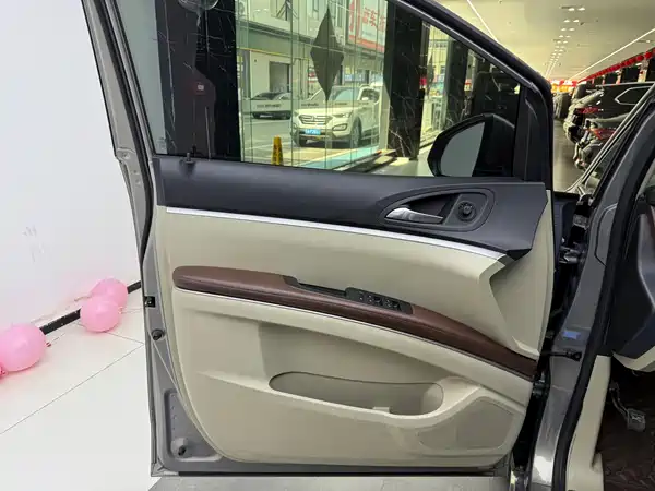 Buick GL8 2020