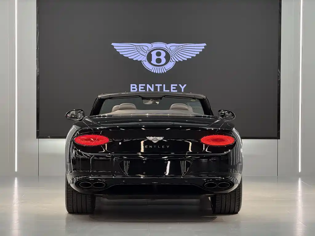 Bentley Continental 2022 — фото 3