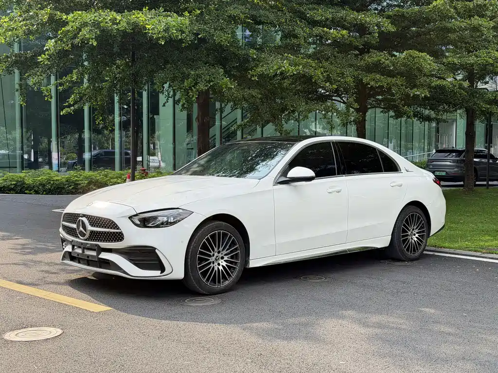 Mercedes-Benz C-Class 2023 — фото 1