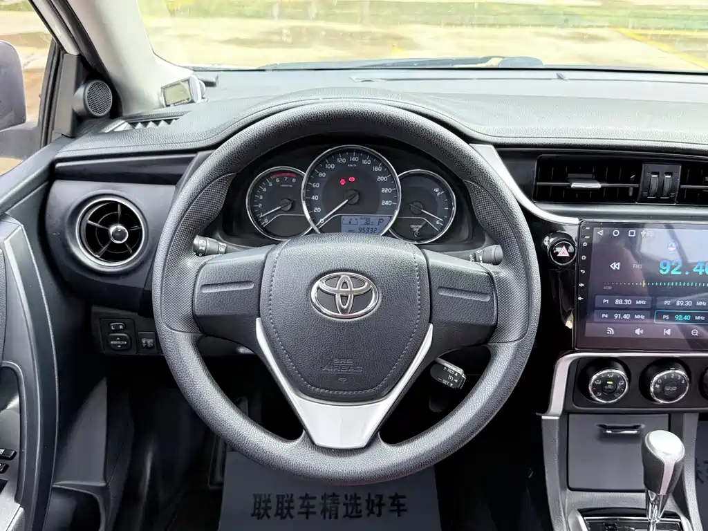 Toyota Corolla 2018 — фото 16